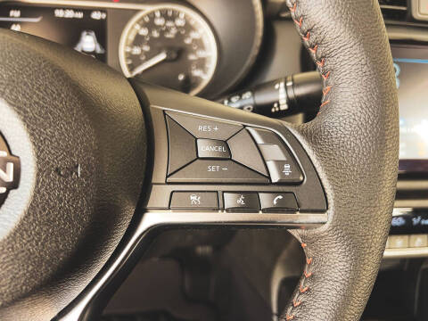 2025 Nissan Versa SR