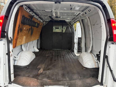 2021 Chevrolet Express 2500