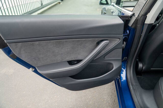 2020 Tesla Model 3 19
