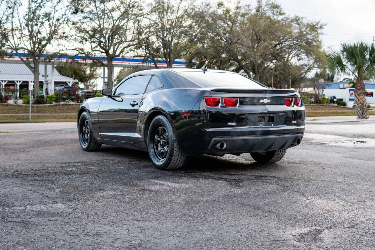 2012 Chevrolet Camaro 1LS photo 11