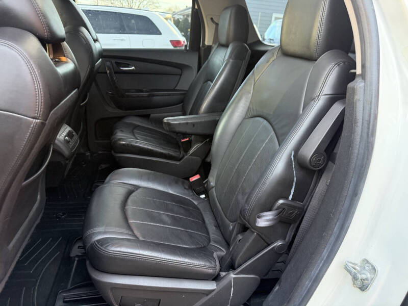 2011 GMC Acadia Denali