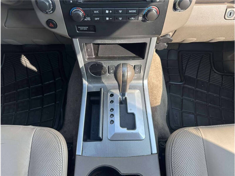 2011 Nissan Pathfinder Silver Edition