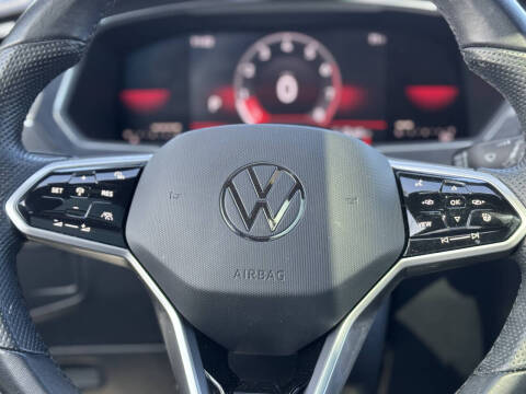 2022 Volkswagen Tiguan SE R-Line Black