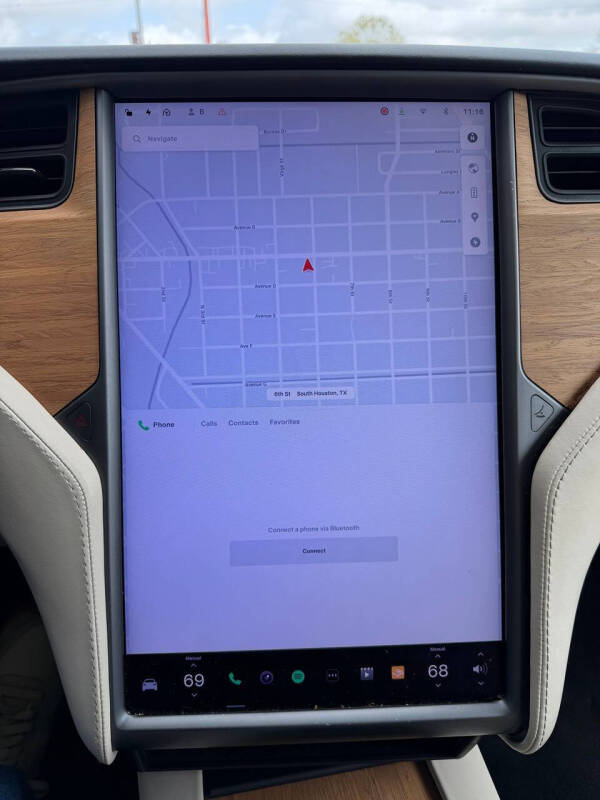 2019 Tesla Model X Standard Range