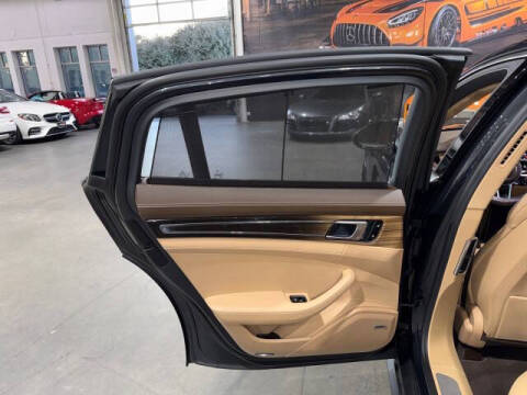 2017 Porsche Panamera Turbo