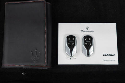 2022 Maserati Ghibli Modena Q4