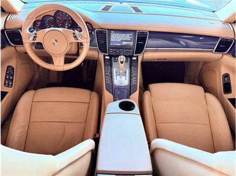 2011 Porsche Panamera 4