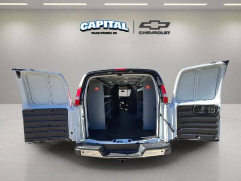 2025 Chevrolet Express 2500