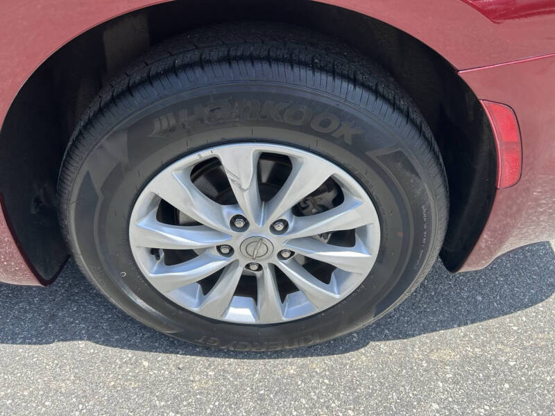 2017 Chrysler Pacifica Touring-L