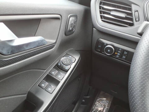 2025 Ford Escape ST-Line Select