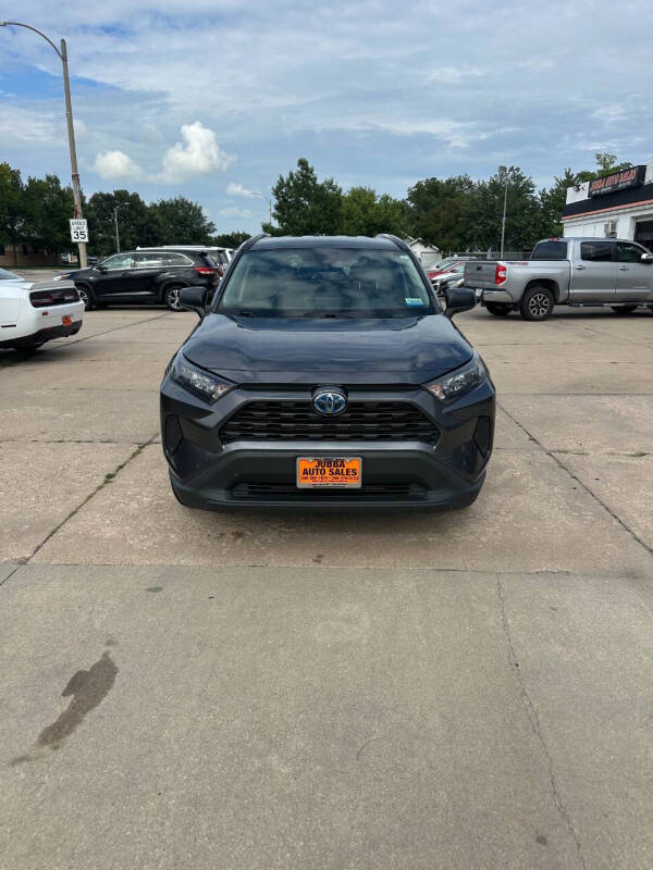 2021 Toyota RAV4 LE's photo