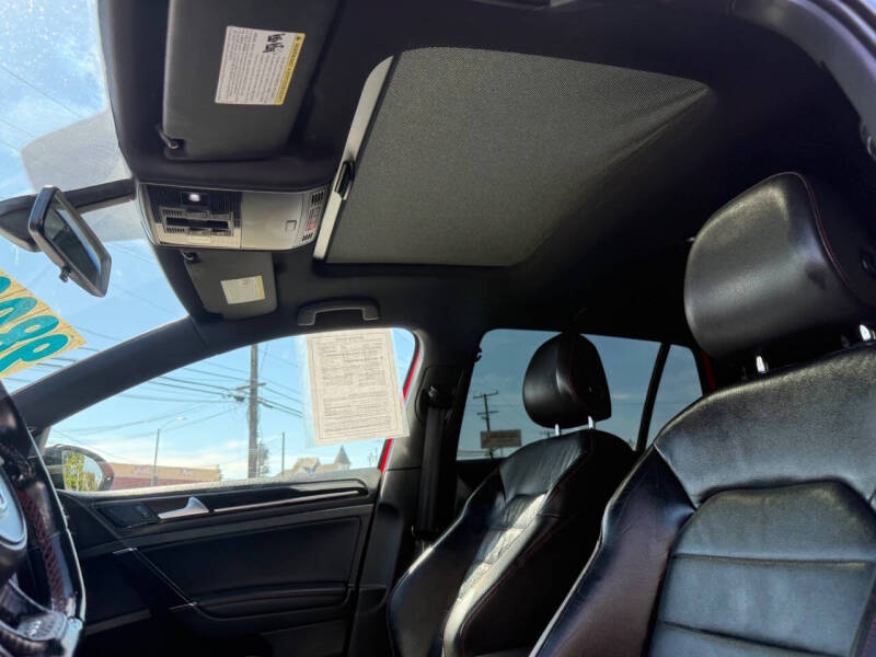 2015 Volkswagen Golf GTI SE