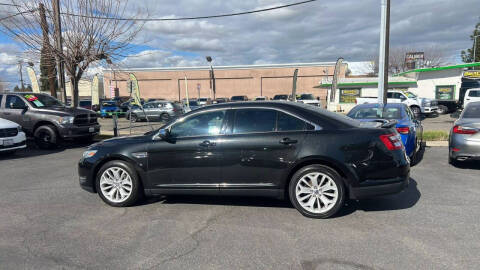 2014 Ford Taurus Limited
