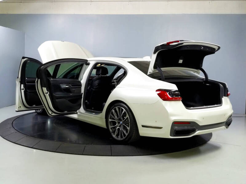 2022 BMW 7 Series 750i xDrive