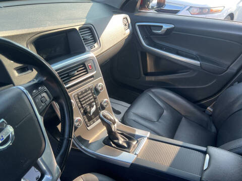 2015 Volvo V60 T5 Drive-E Premier