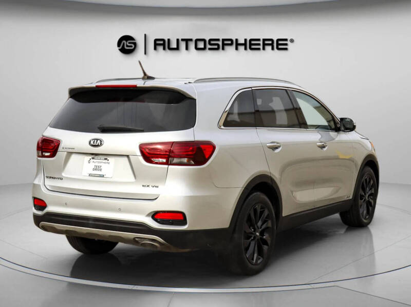 2020 Kia Sorento EX V6