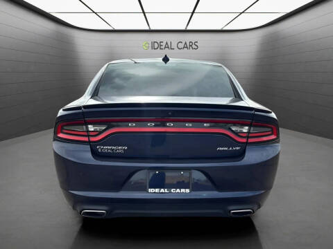 2016 Dodge Charger SXT