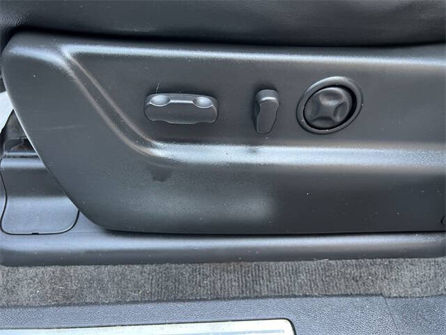 2011 Cadillac Escalade ESV Luxury