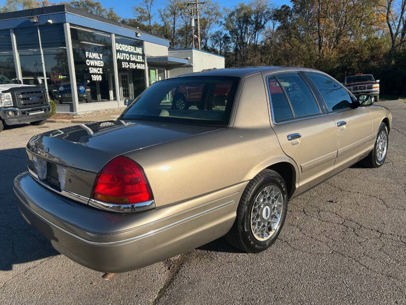 2002 Ford Crown Victoria