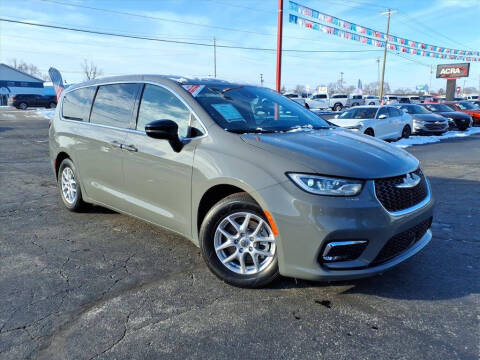 2025 Chrysler Pacifica Select