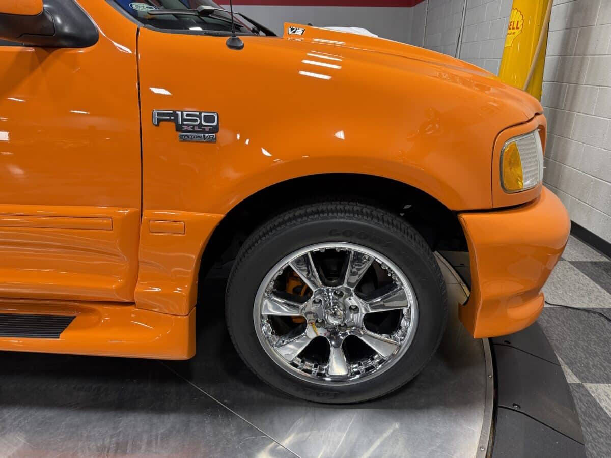 2003 Ford F-150 35