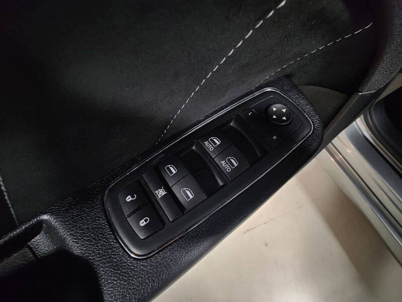 2012 Dodge Charger SRT8