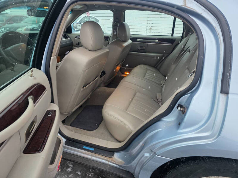 2007 Lincoln Town Car Signature