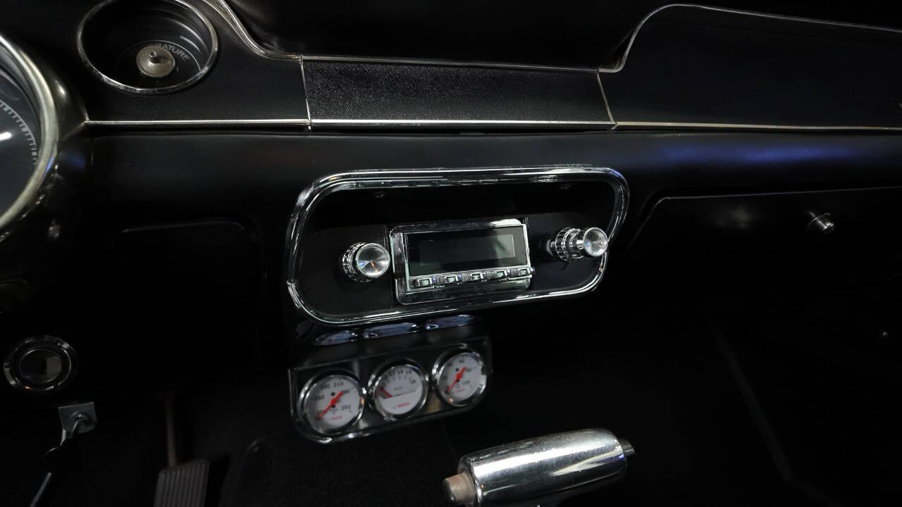 1968 Ford Mustang 39