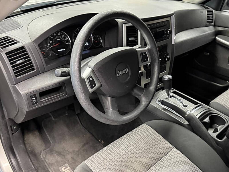 2009 Jeep Grand Cherokee Laredo