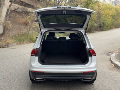 2018 Volkswagen Tiguan 2.0T SE 4Motion