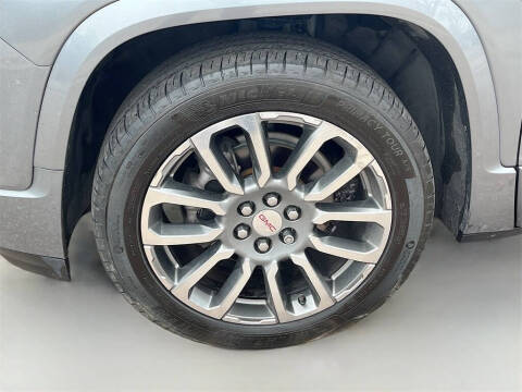 2022 GMC Acadia Denali