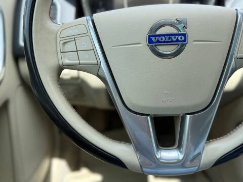 2016 Volvo XC60 T5 Drive-E Premier