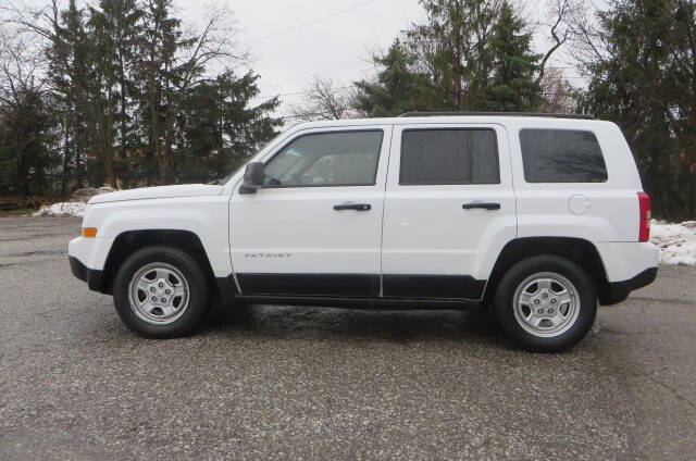 2011 Jeep Patriot null photo 8