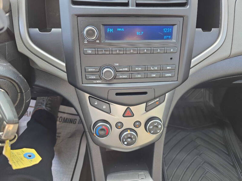 2016 Chevrolet Sonic LS Auto