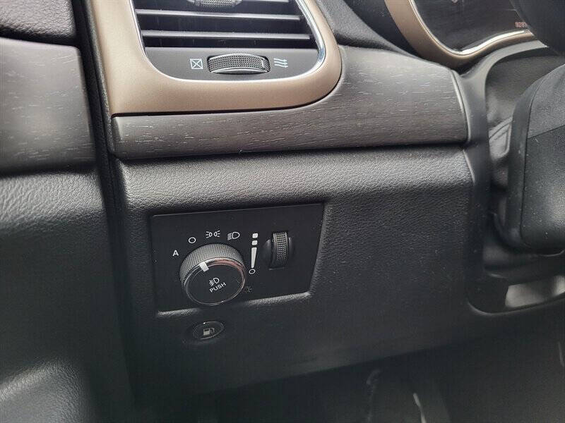 2017 Jeep Grand Cherokee Laredo