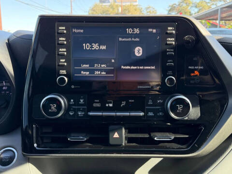 2021 Toyota Highlander LE