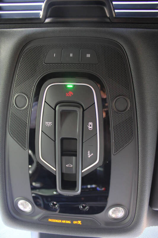 2019 Audi A4 quattro Premium Plus 45 TFSI