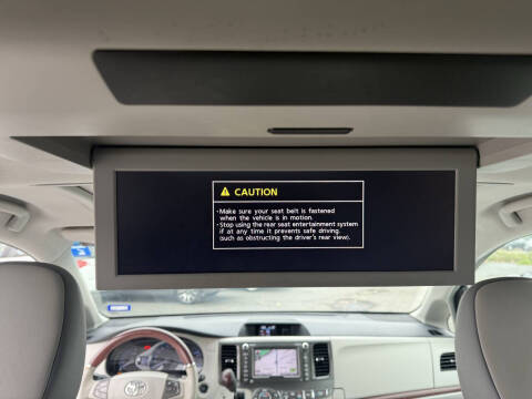 2014 Toyota Sienna Limited 7-Passenger