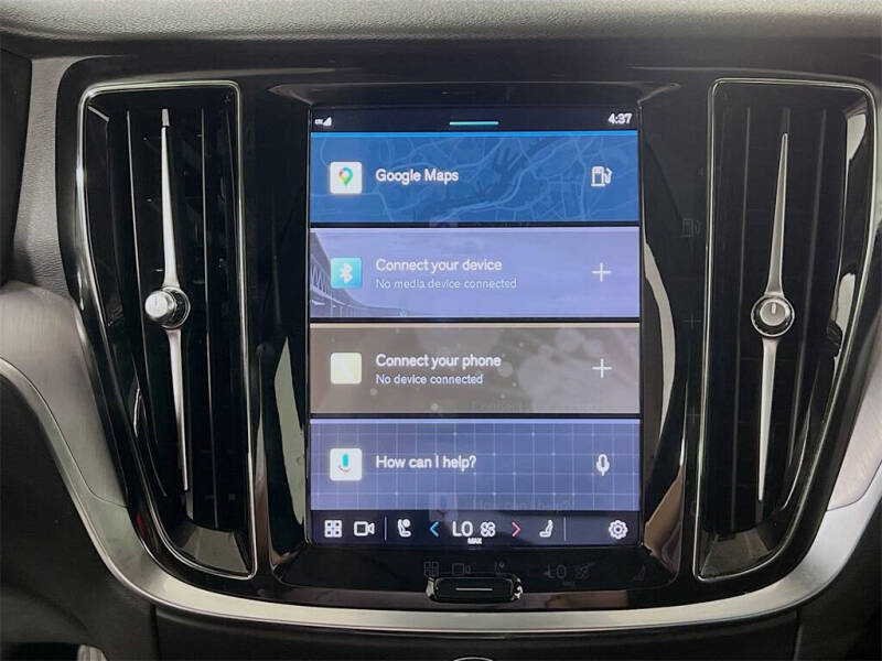 2023 Volvo S60 B5 Core Dark Theme