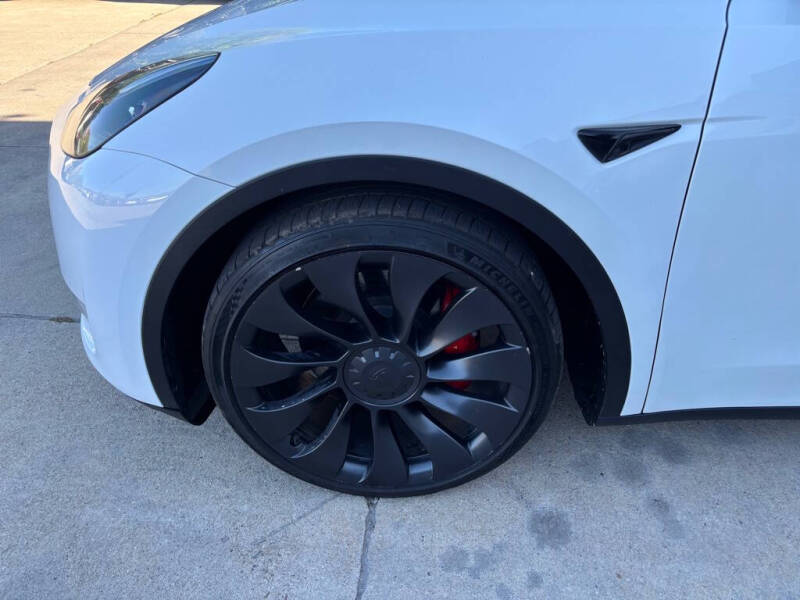 2023 Tesla Model Y Performance