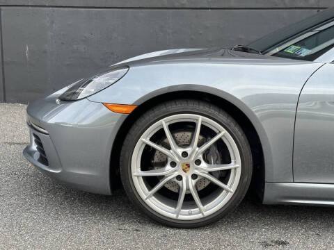 2025 Porsche 718 Cayman