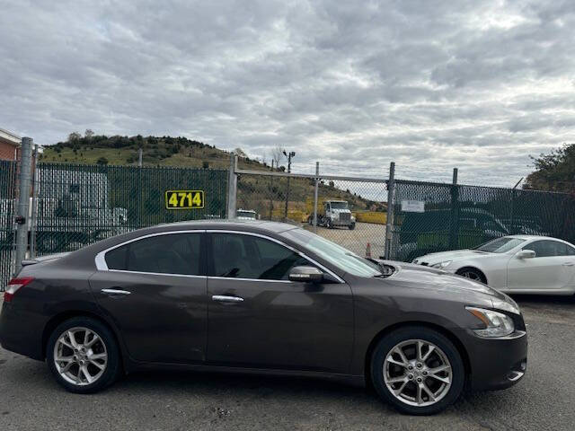 2012 Nissan Maxima SV photo 3