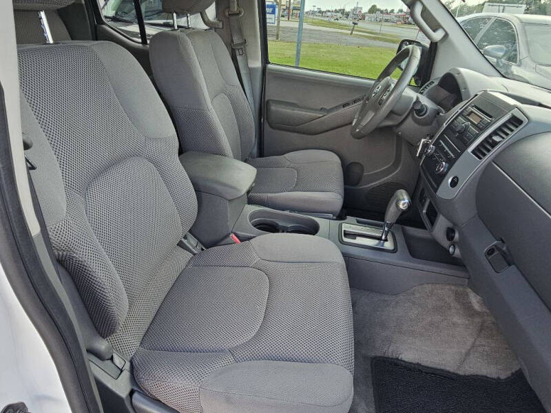 2012 Nissan Frontier S