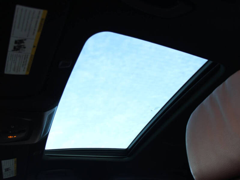 2011 BMW 5 Series 550i xDrive