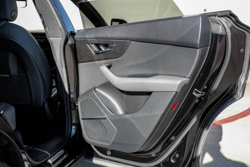 2019 Audi Q8 quattro Prestige 55 TFSI