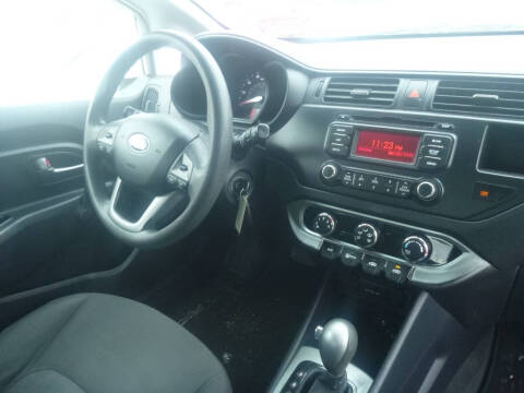 2014 Kia Rio 5-Door LX