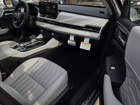 2026 Mitsubishi Outlander SEL