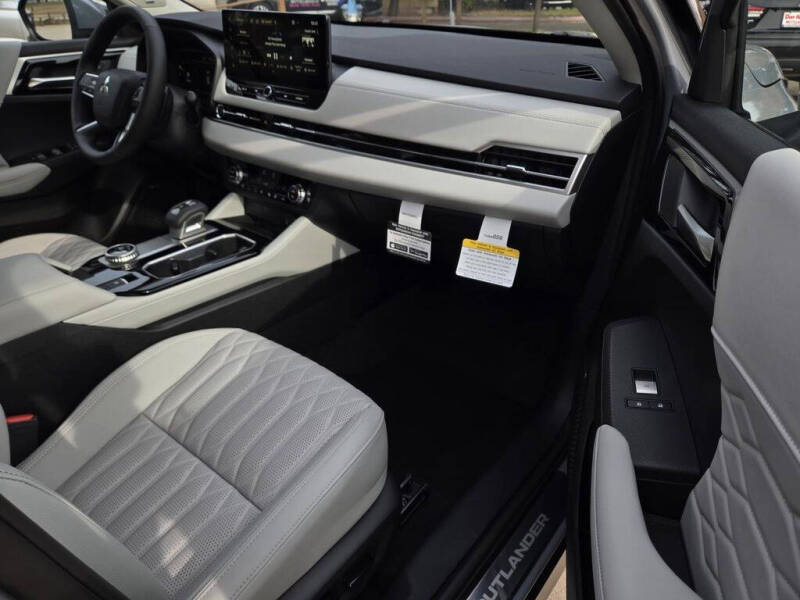 2026 Mitsubishi Outlander SEL