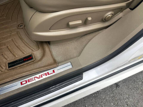 2016 GMC Acadia Denali