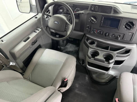 2014 Ford E-Series E-150